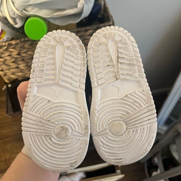 👟 Toddler Nike Air Jordan 1 Low Alt (TD) – Black/Cement Grey (Size 5C) - Picture 5 of 7